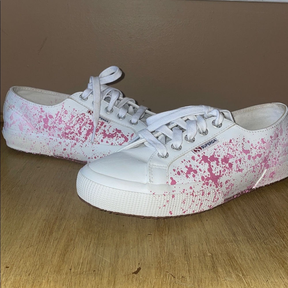 Superga splatter paint leather sneakers Like New Condition! Sz 7.5